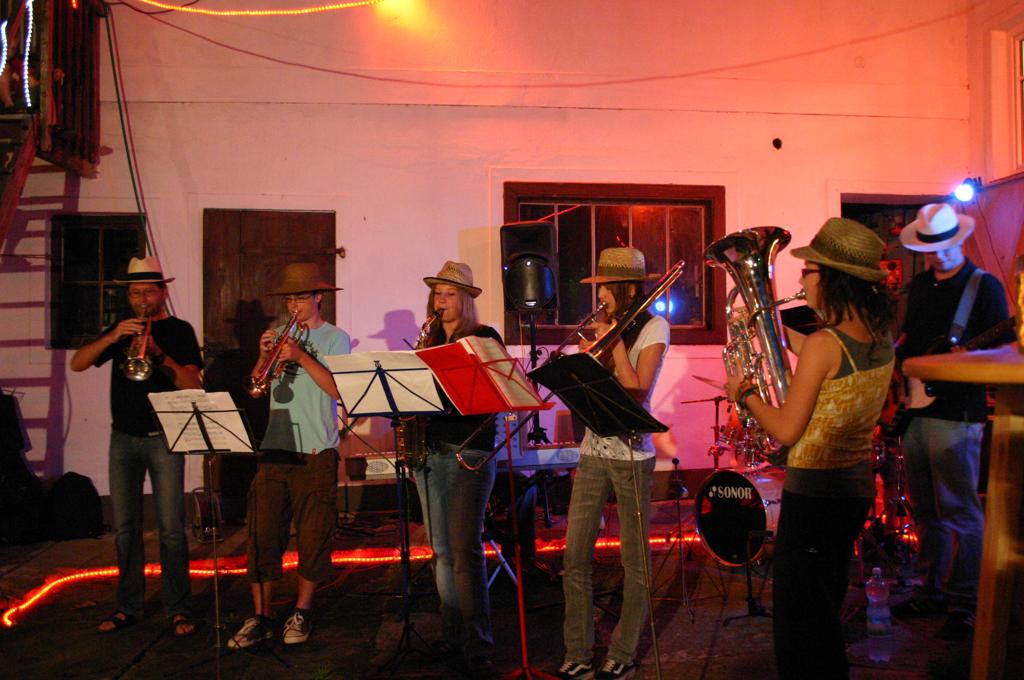 Die Band Bojazzl im Gründungsjahr 2008